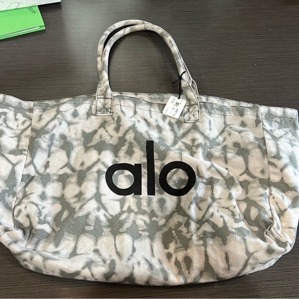 ALO Yoga Marble Pattern Tote Bag